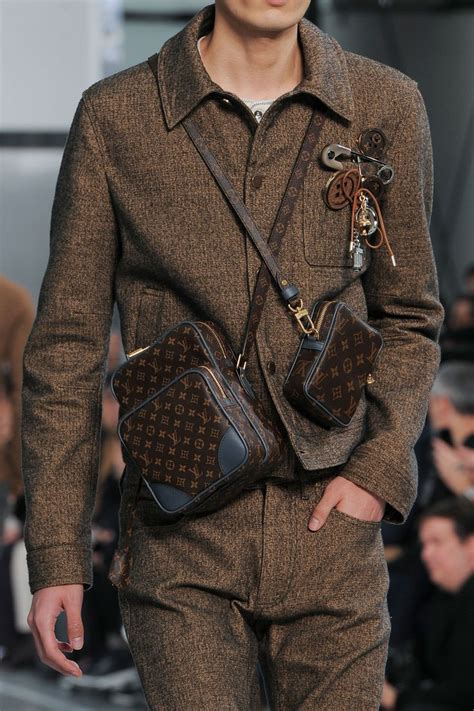 louis vuitton einstecktuch|louis vuitton clothing.